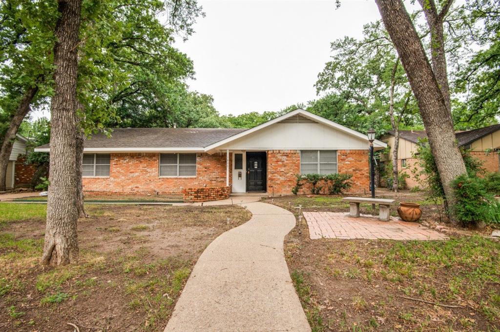 1809 Glenbrook Drive
