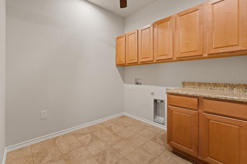 C MANOR - Residential