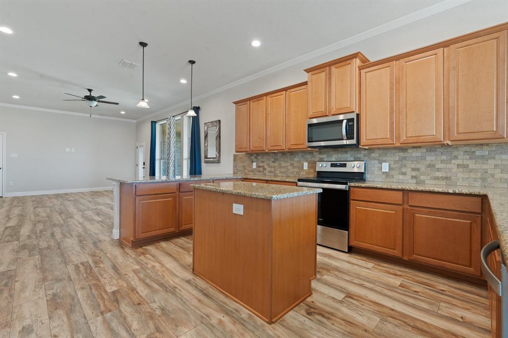 C MANOR - Residential