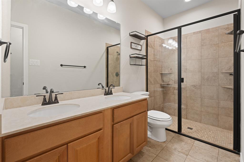 C MANOR - Residential