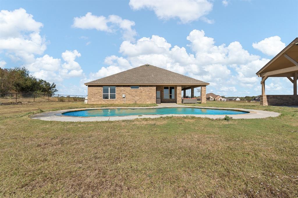 C MANOR - Residential