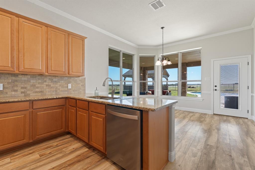 C MANOR - Residential