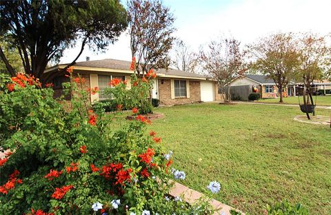 A home in Kaufman