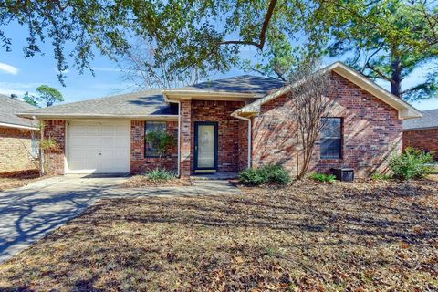 A home in Whitesboro