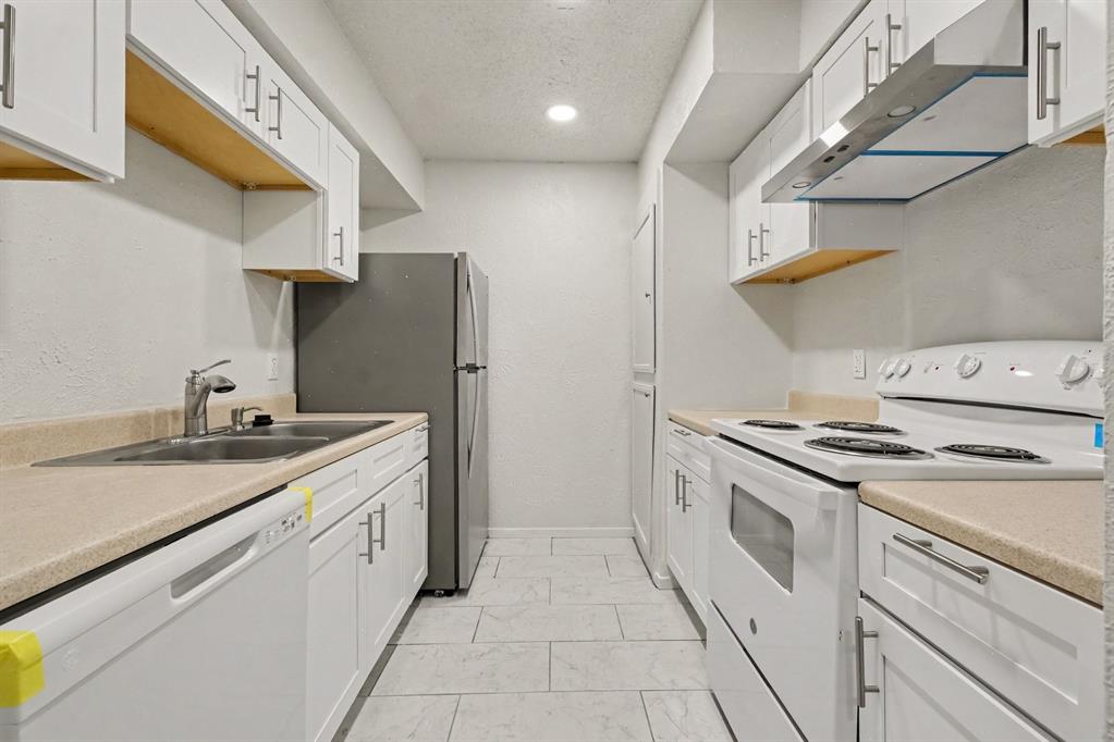 9696 Walnut Street 502