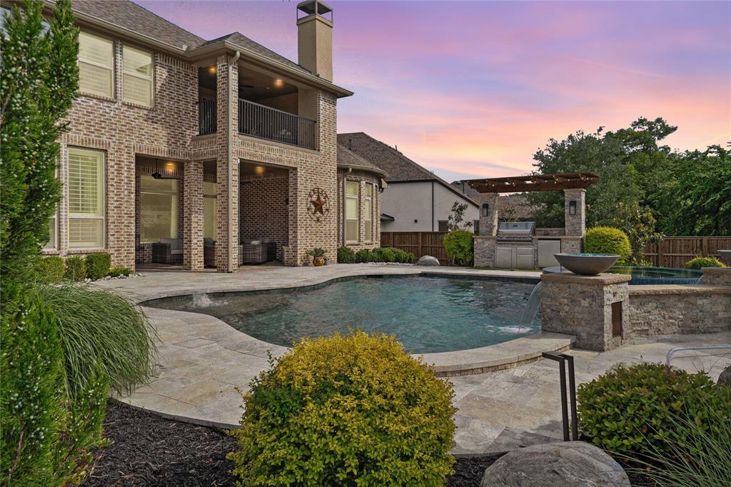 961 Cliff Creek Drive