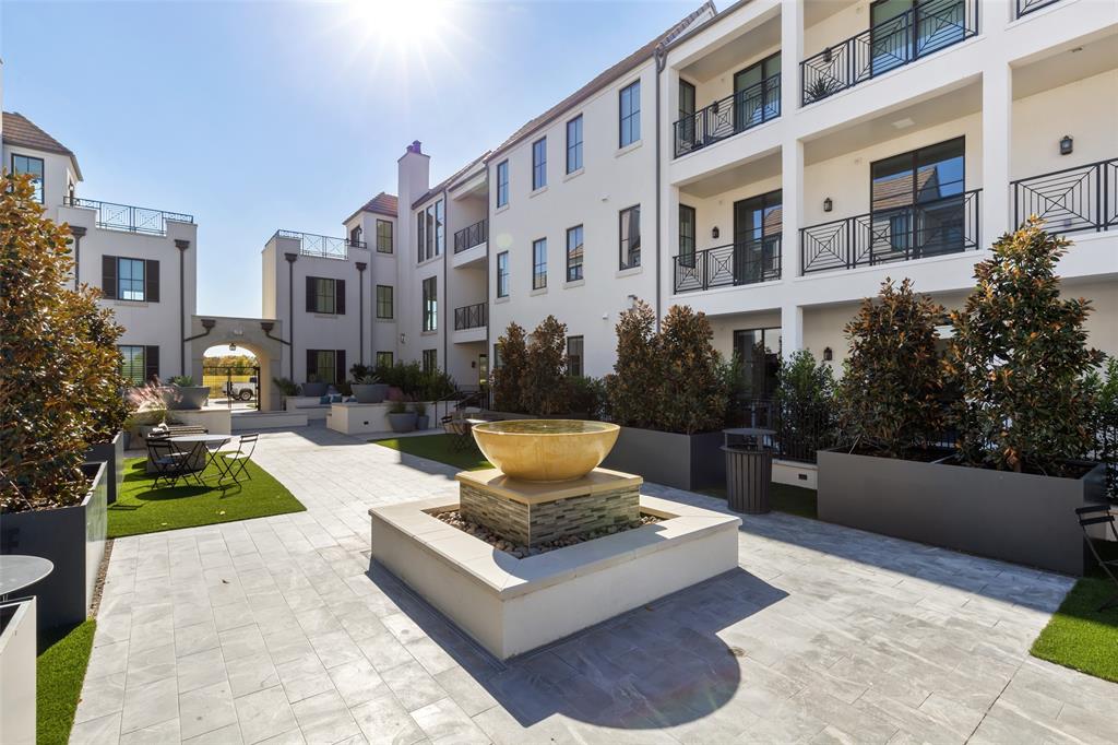 5270 Town and Country Boulevard 212