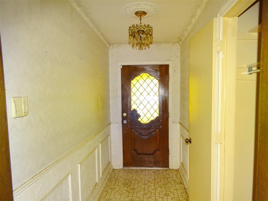 1302 Plateau Drive