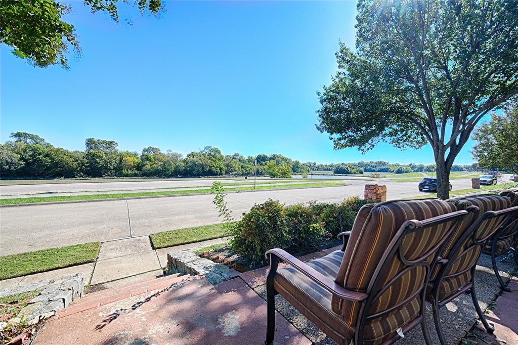 3611 Moroney Drive