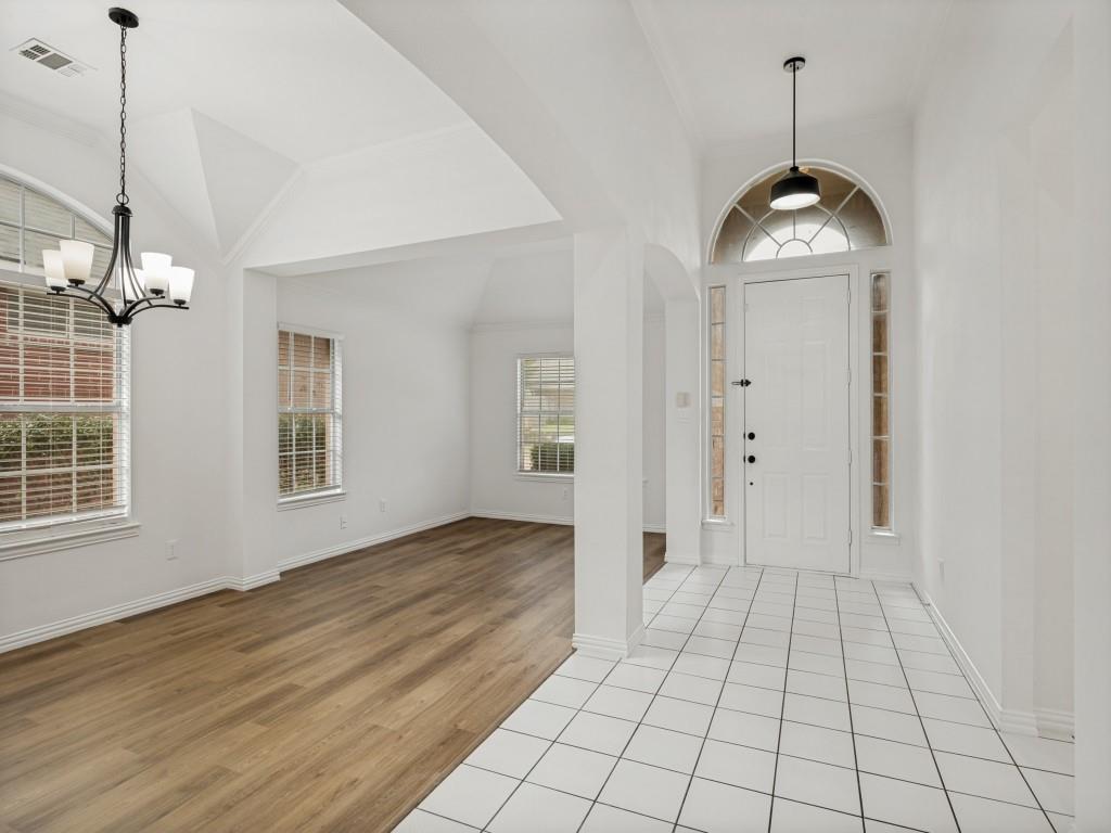2028 Ravenhurst Drive