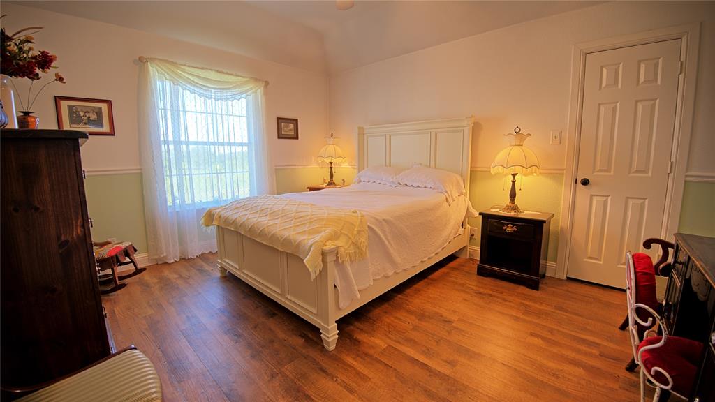 Robert Laws - Residential