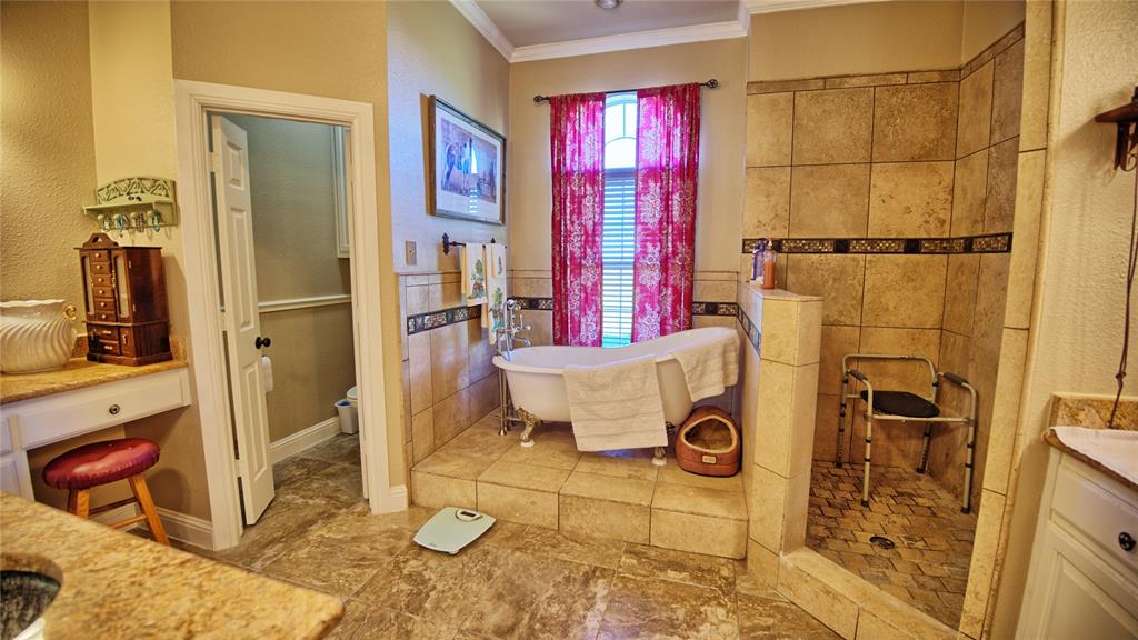 Robert Laws - Residential