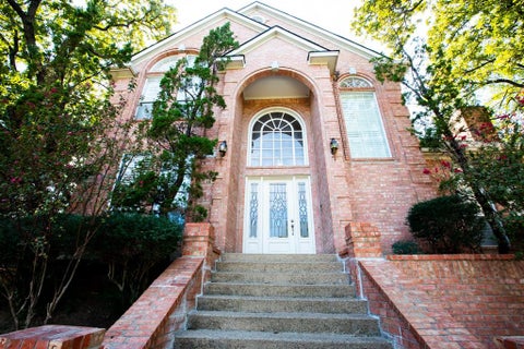 Photo of 1102 Cedarbrook Drive, Arlington, TX 76006 (MLS # 21415032)