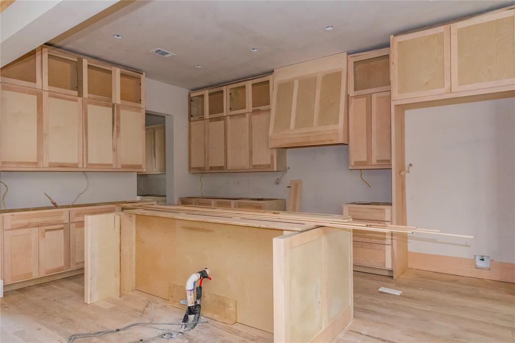 7013 Oakmont Terrace