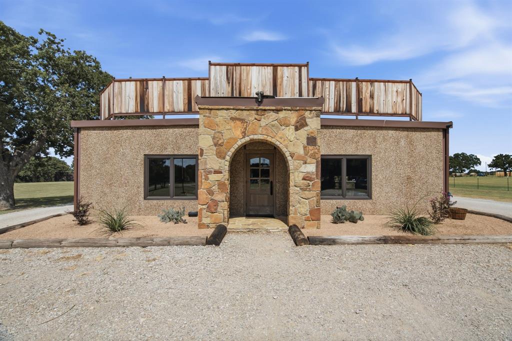 4711 S Highway 281