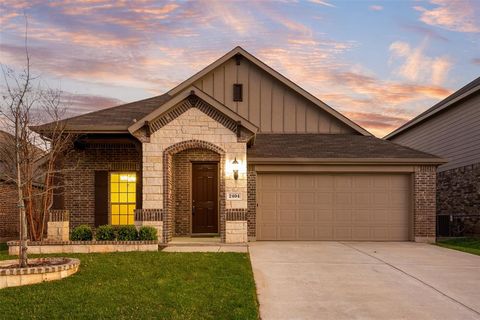 Photo of 2404 Open Range Drive, Fort Worth, TX 76177 (MLS # 21214108)