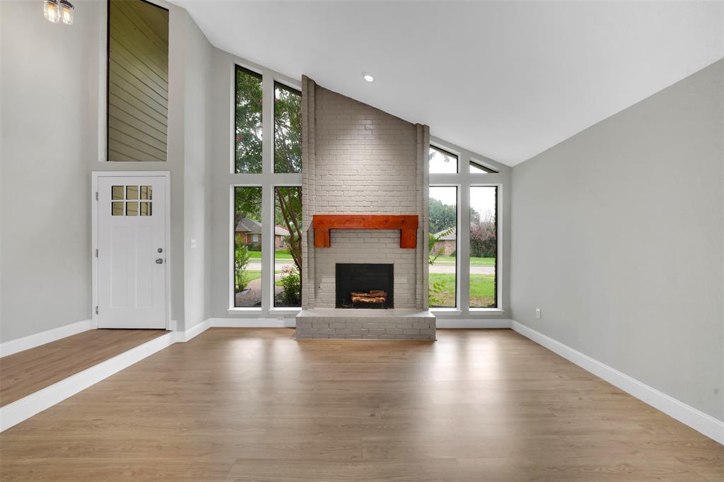 1506 Silverleaf Drive