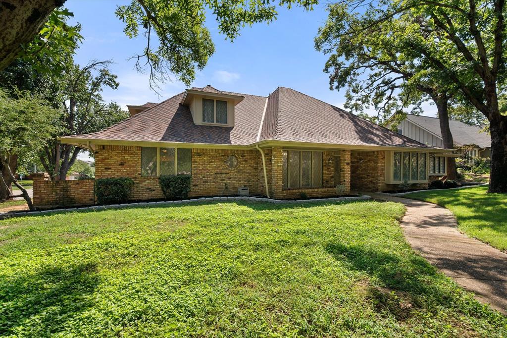 1801 High Vista Court