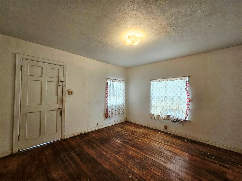 9216 Farmer Road