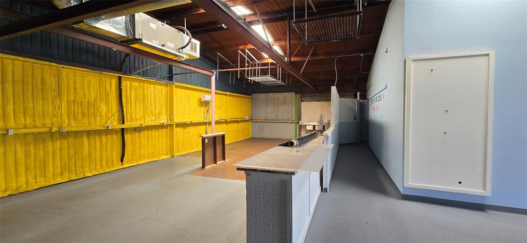 Kings Plaza - Commercial Sale