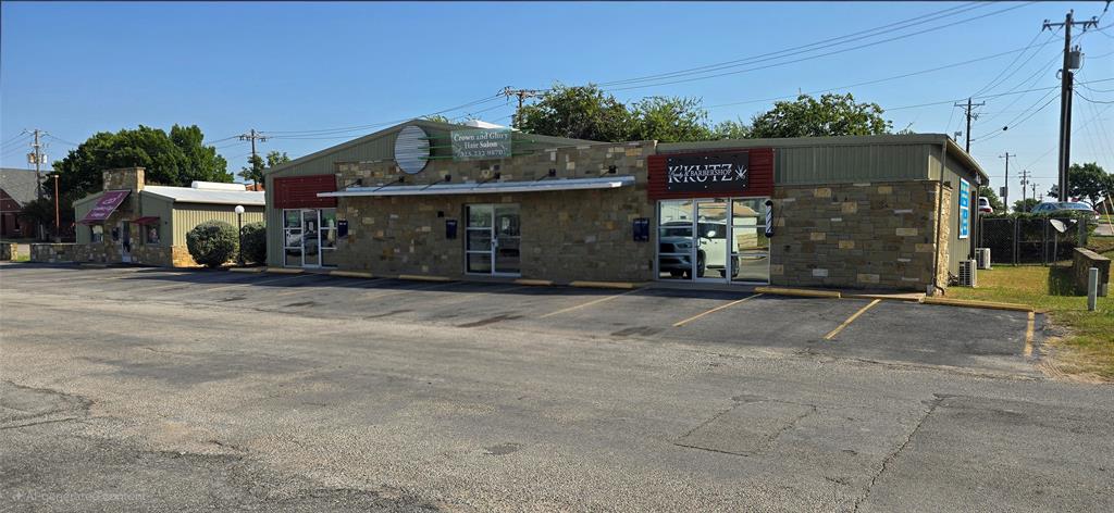 Kings Plaza - Commercial Sale