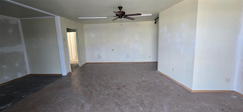 Kings Plaza - Commercial Sale