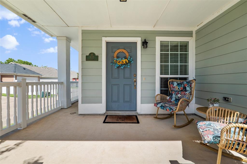 1113 King George Lane