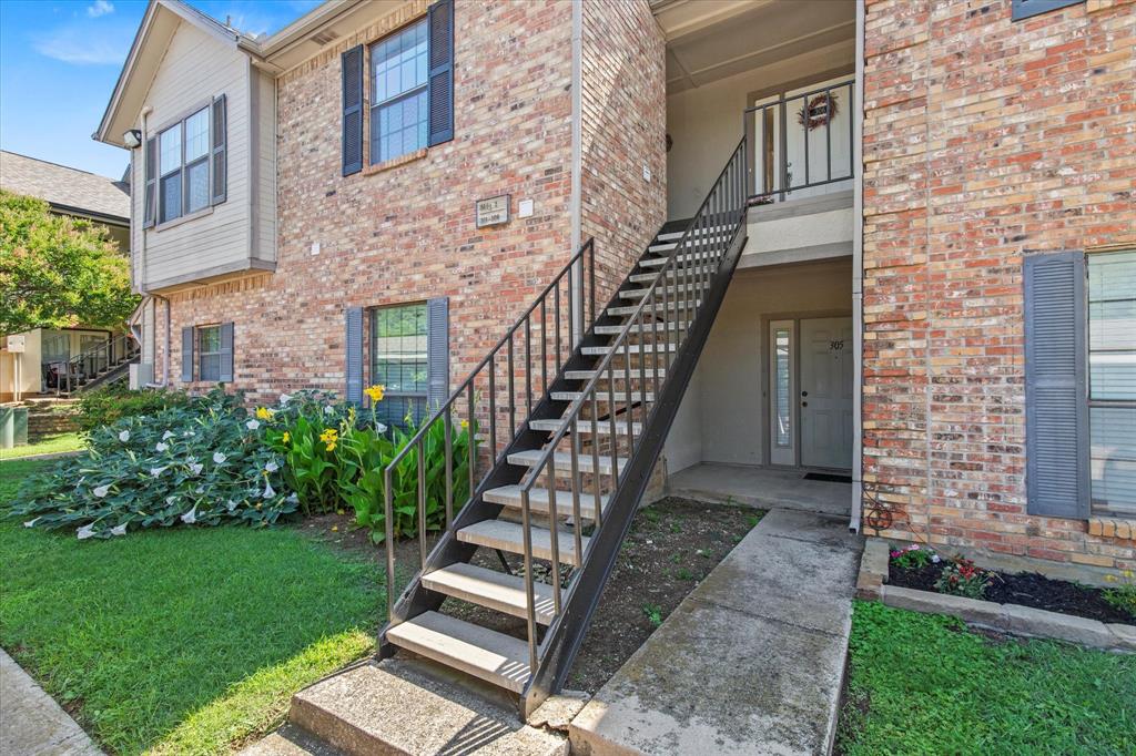 2835 Keller Springs Road 306