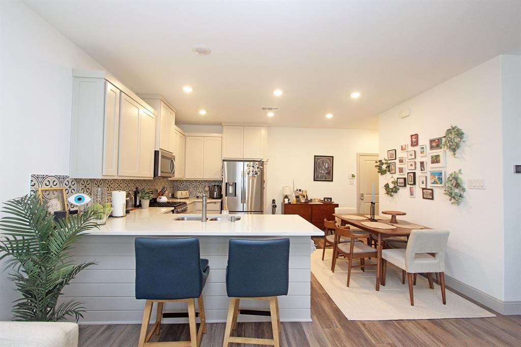 Viridian Village 2c - Residential Lease