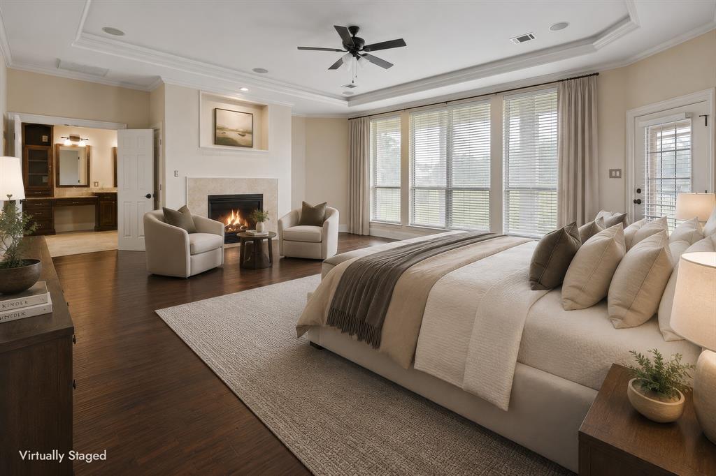 6035 Oak Hollow Drive
