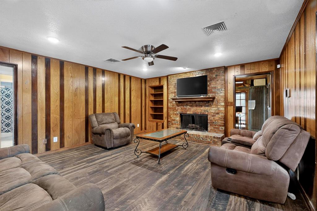 Gw Mitchell Surv Abs #338 - Residential