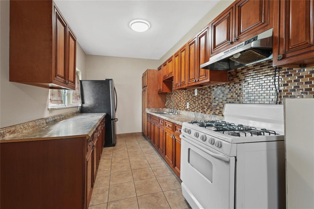 3124 Reynolds Avenue