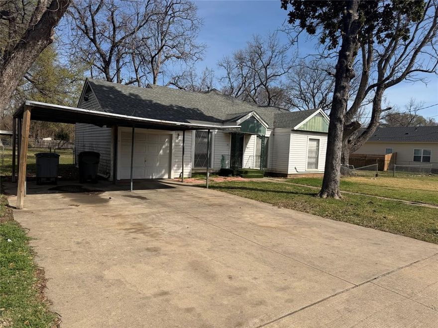 Investor’s Dream Opportunity!
Don’t miss this rare chance to own an oversized, tree-filled lot with endless potential. Nestled on a spacious property with mature trees and plenty of privacy, this home sits on a lot large enough to accommodate a second residence, guest house, or future development.
This 3-bedroom, 2-bath home with a den and carport offers a solid layout and great bones. The property needs updates and a little TLC, making it the perfect value-add opportunity for investors, builders, or buyers looking to create their own vision.
Highlights:
3 Bedrooms 2 Bathrooms
Additional den or flex space
Carport
Oversized lot with abundant mature trees
Lot large enough for a second home or expansion
Excellent investment or redevelopment potential
Priced to sell AS-IS — bring your ideas and unlock the possibilities!
Buyer to verify all measurements, including room sizes and lot dimensions and schools.