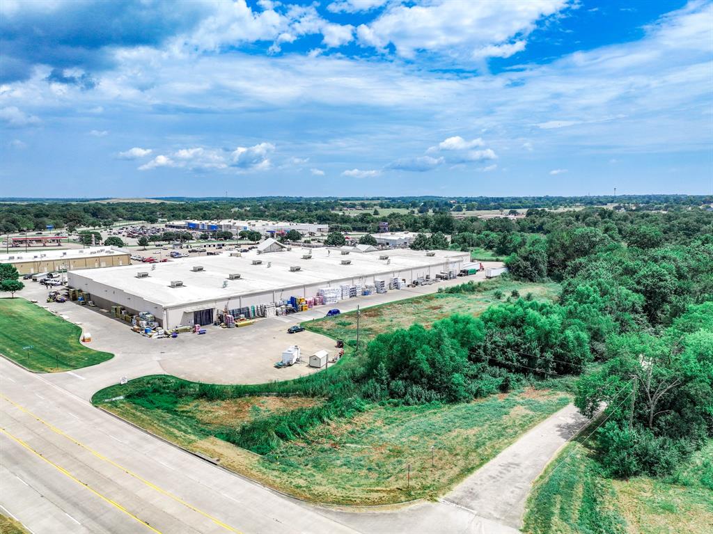 Town - Commercial Sale