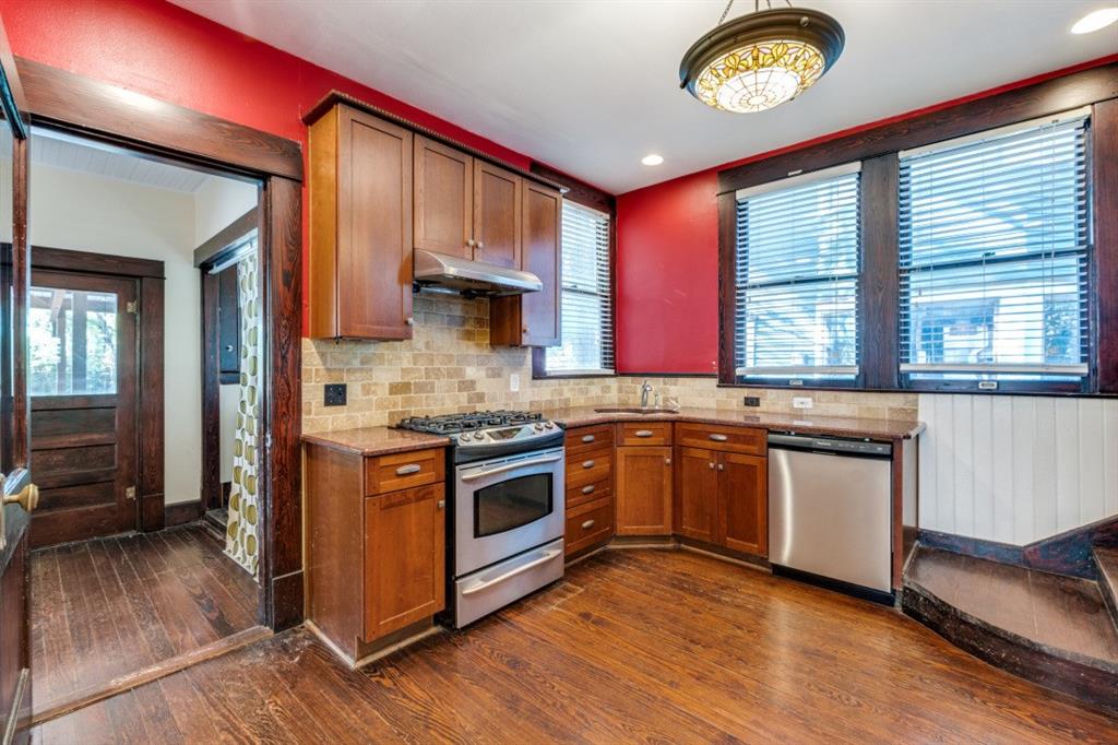 Munger Place 02 - Residential Lease