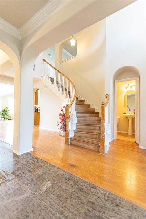 2228 Sparrow Hawk Court