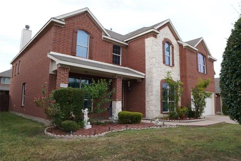 2228 Sparrow Hawk Court Grand Prairie TX 75052