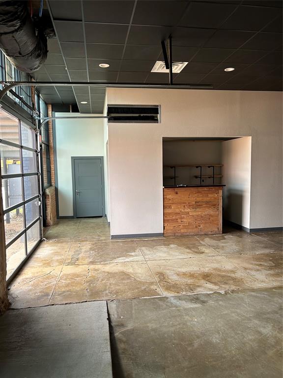 South Downtown - Commercial Lease