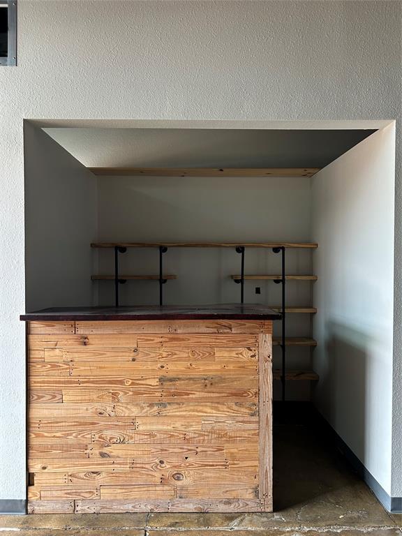 South Downtown - Commercial Lease