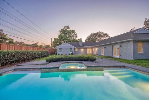 Tiny photo for 11224 Jamestown Road, Dallas, TX 75230 (MLS # 21178309)