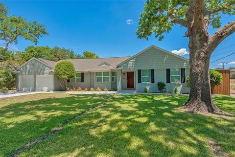 Tiny photo for 11224 Jamestown Road, Dallas, TX 75230 (MLS # 21178309)