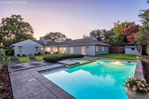 Photo of 11224 Jamestown Road, Dallas, TX 75230 (MLS # 21178309)