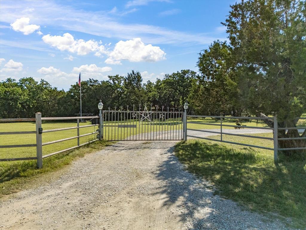 3275 Finis Road
