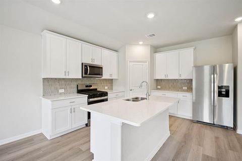 4009 Joe Pool Drive Farmersville TX 75442