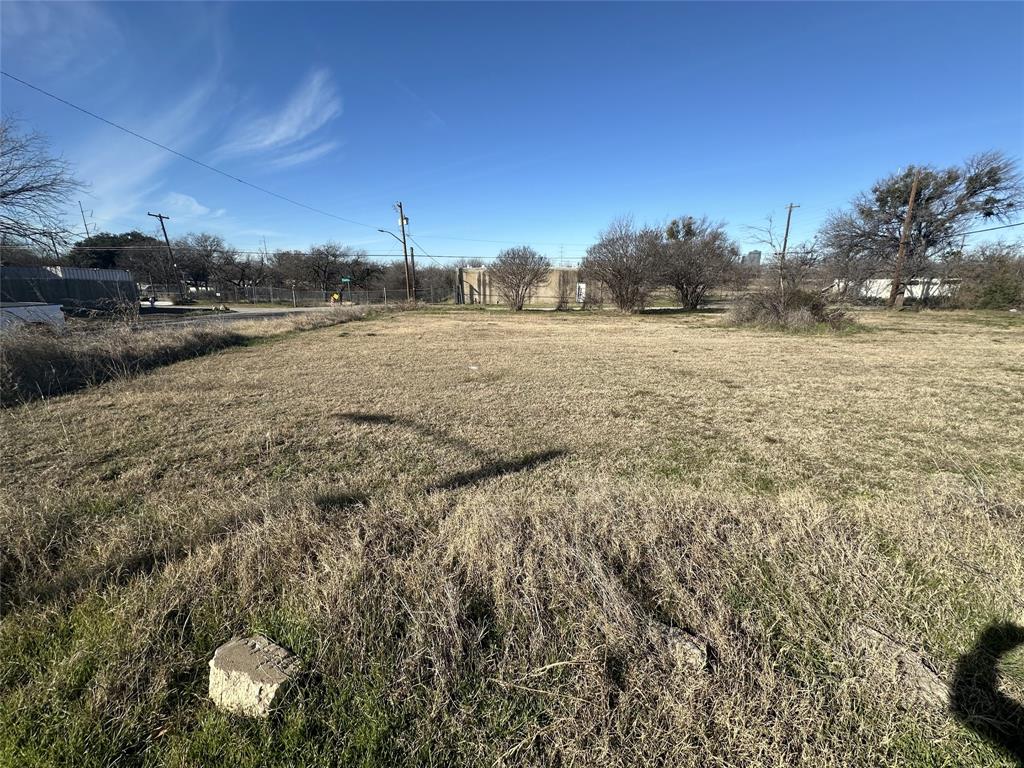 1701 E Broadway Avenue