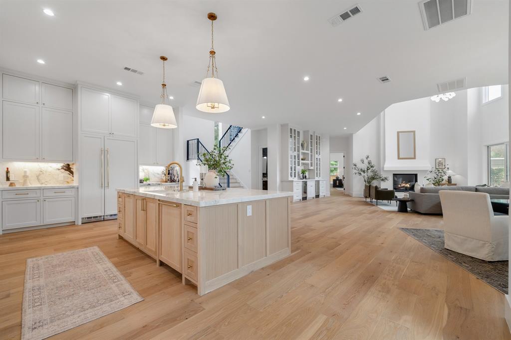 Midway Hills #4 7th Instl - Residential