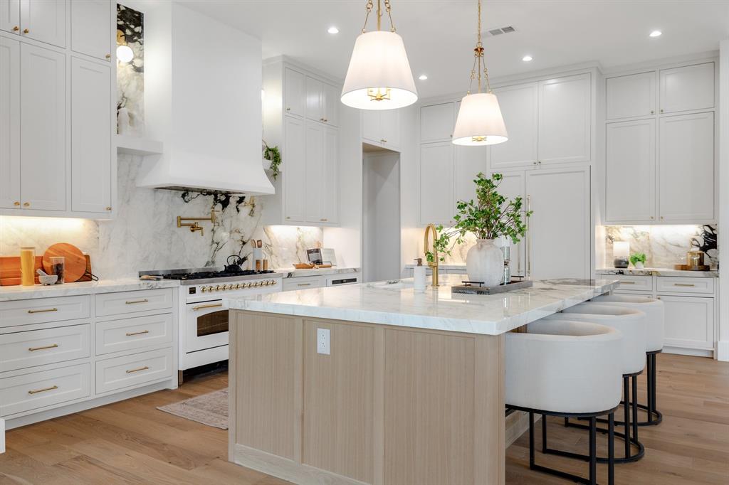 Midway Hills #4 7th Instl - Residential