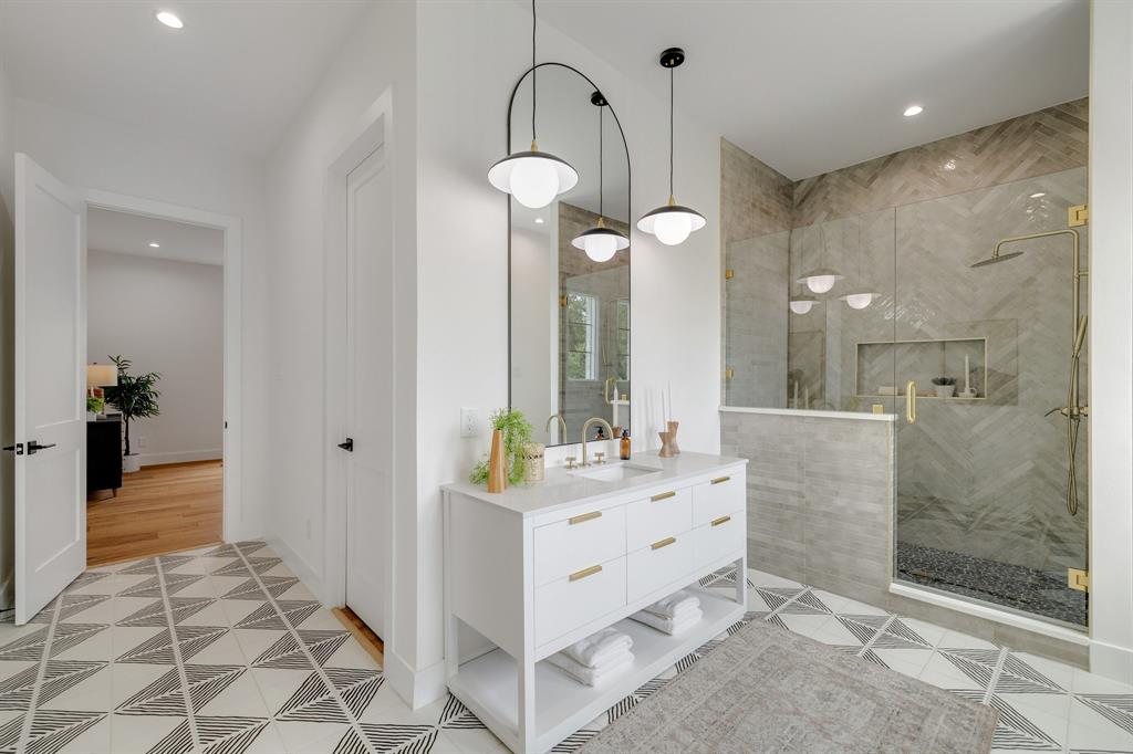 Midway Hills #4 7th Instl - Residential