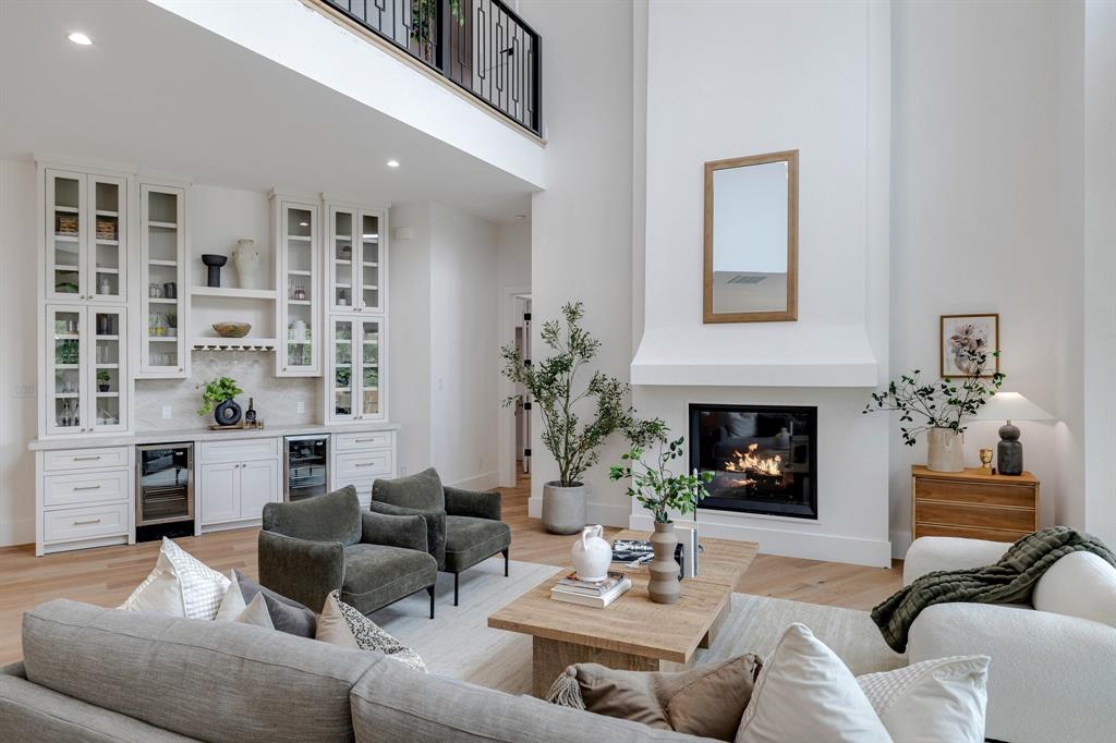 Midway Hills #4 7th Instl - Residential