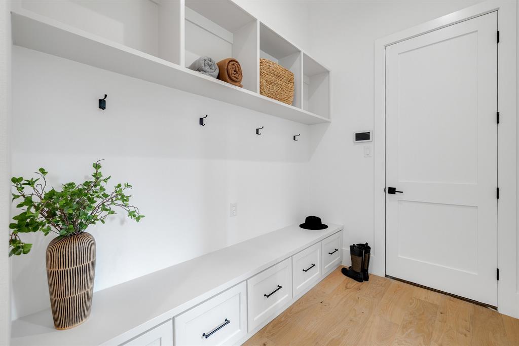 Midway Hills #4 7th Instl - Residential